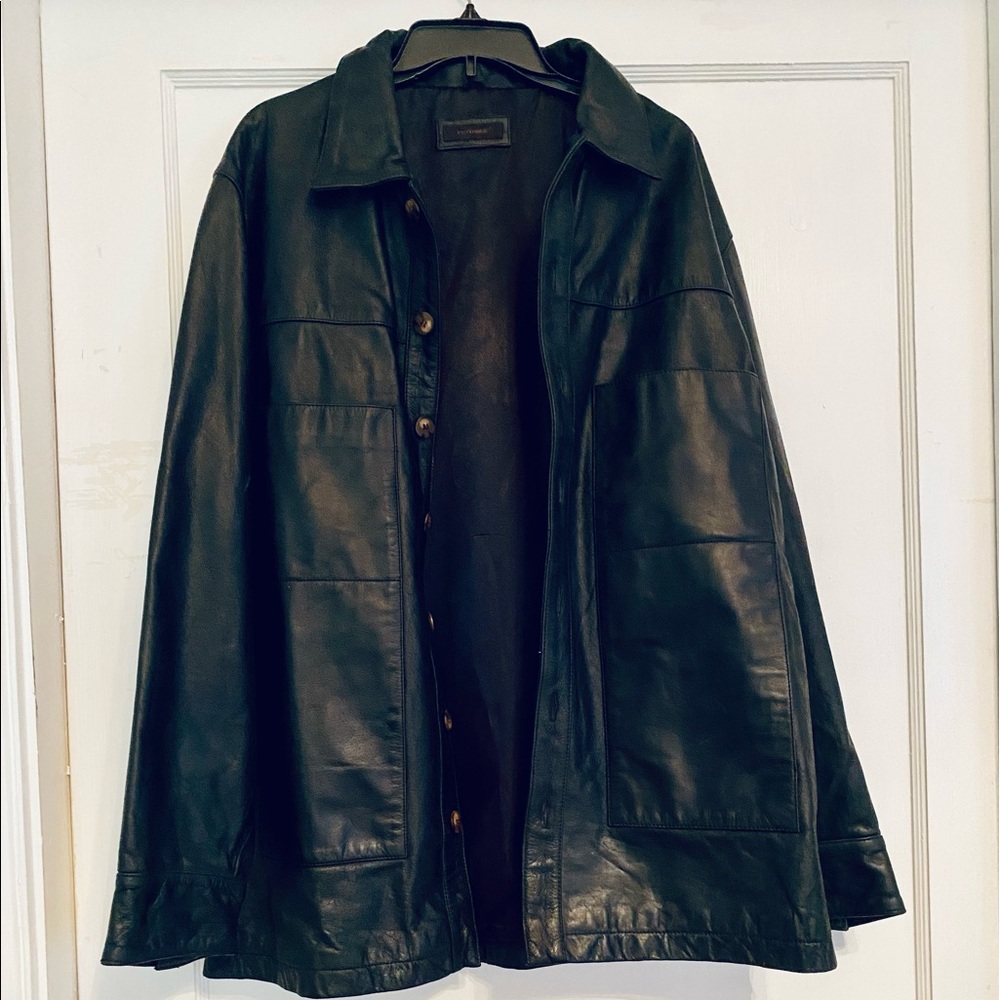 Puntodue leather mens coat- excellent like new condition.